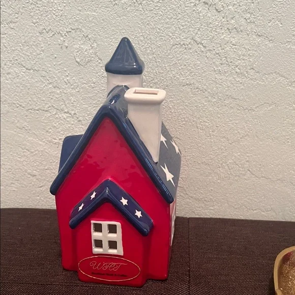 #1566** 4th Of July Decor Ashland Red and Blue Ceramic House with Stars - Picture 3 of 11